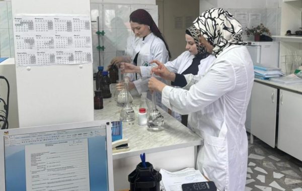 Экоаналитическая лаборатория ЦЛАТИ по Чеченской Республике расширила область аккредитации